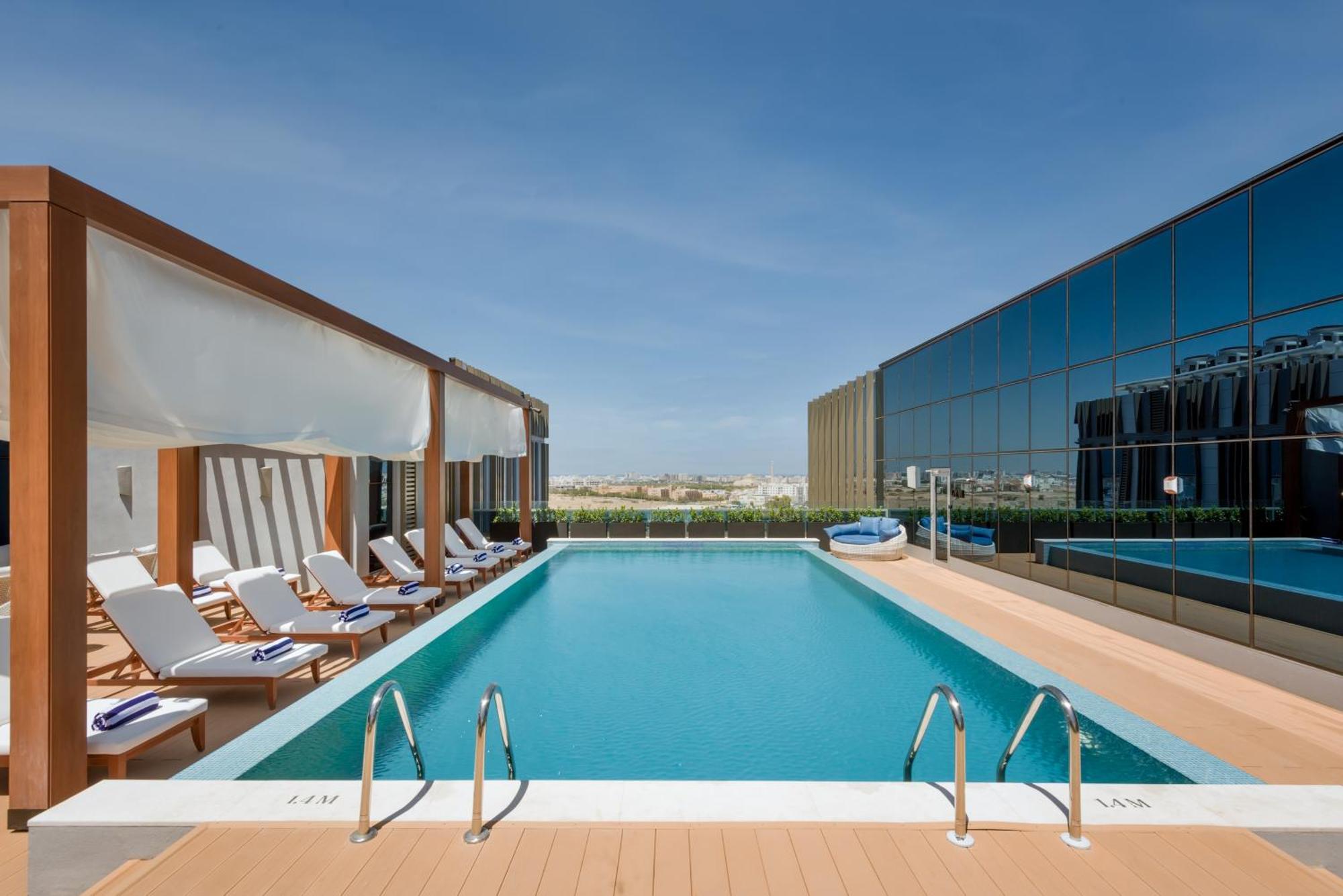 Intercityhotel Bawshar Muskat Bagian luar foto