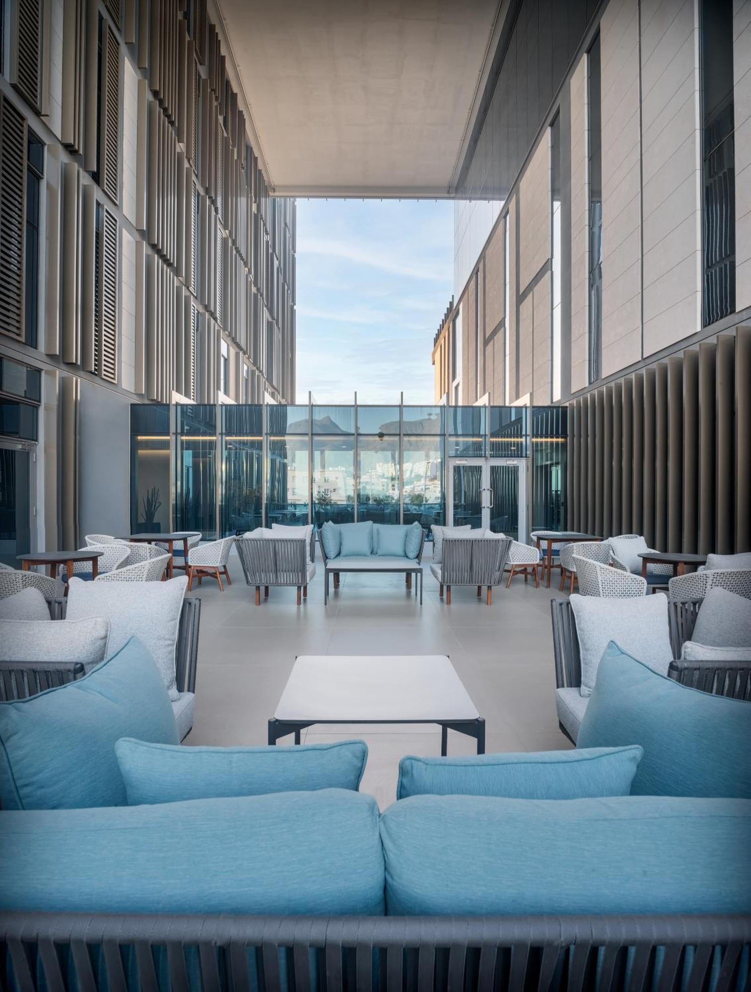 Intercityhotel Bawshar Muskat Bagian luar foto