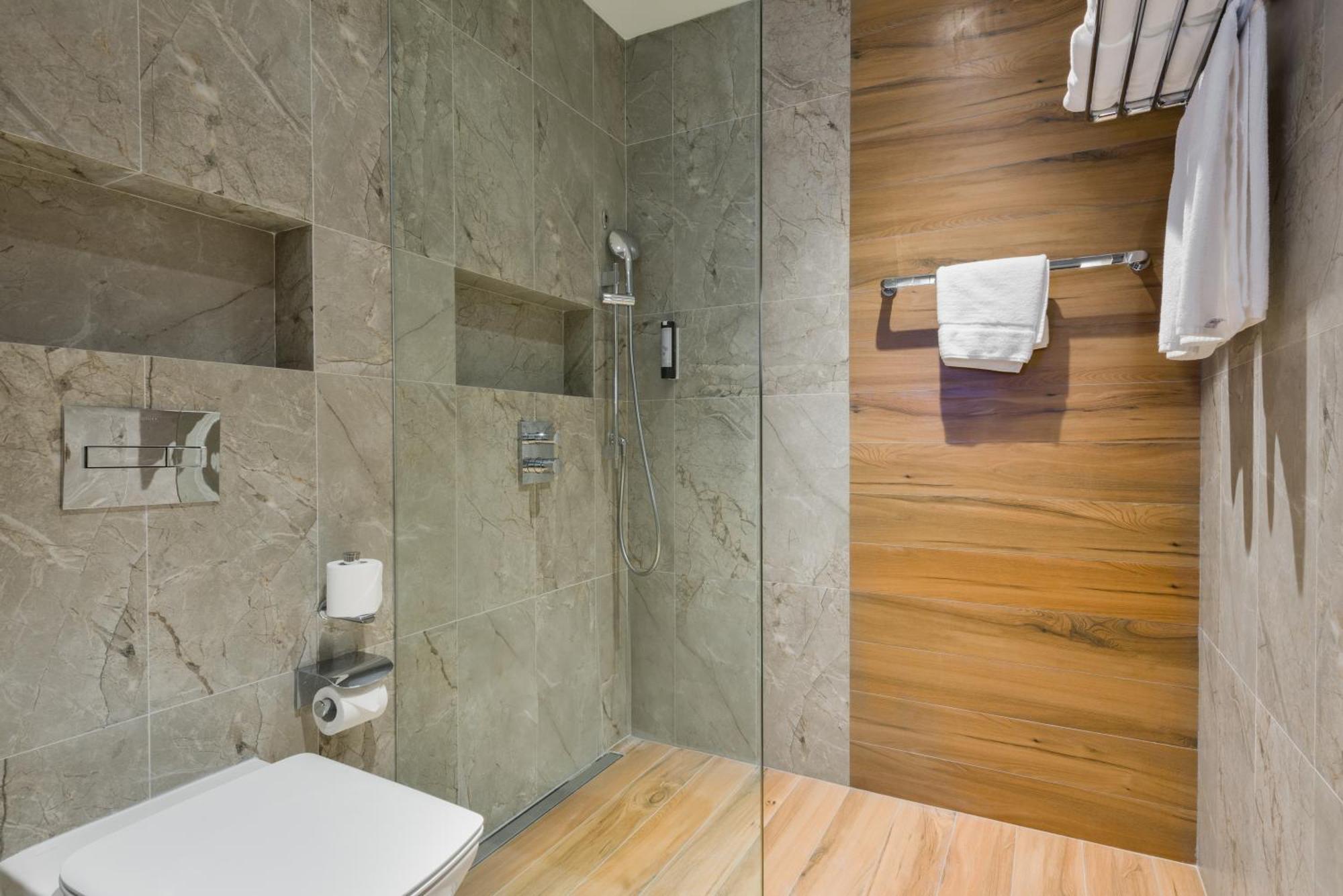 Intercityhotel Bawshar Muskat Bagian luar foto